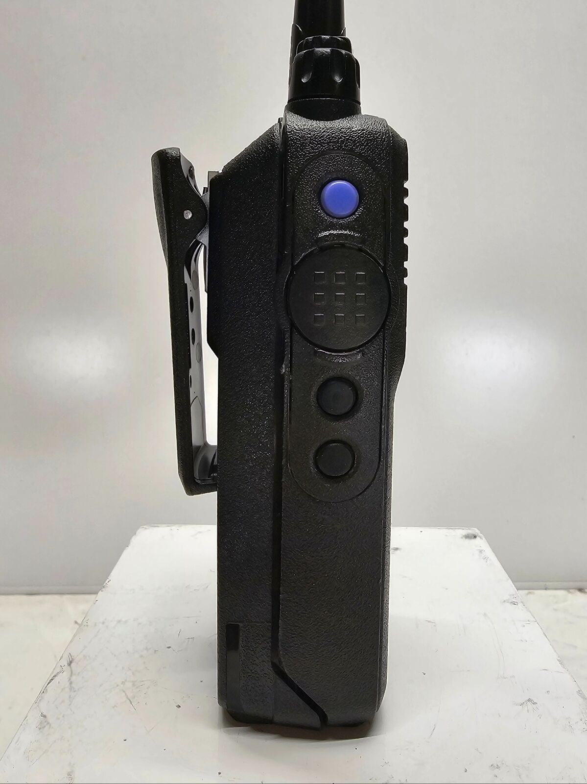 Motorola XPR6350 UHF 403-470MHz Digital Analog (Refurbished)**2 Year Warranty